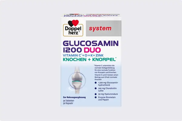 Die Verpackung zeigt das Produkt "Glucosamin 1200 Duo" von Doppelherz. Es enthält Vitamine C, D, K und Zink zur Unterstützung der Knochen- und Knorpelfunktion. Die Box enthält 30 Tabletten und 30 Kapseln als Nahrungsergänzungsmittel.