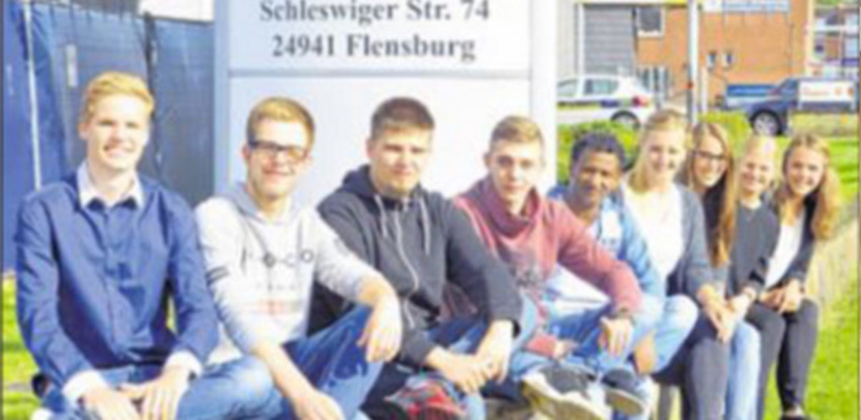 Neun Azubis nehmen Tätigkeit auf